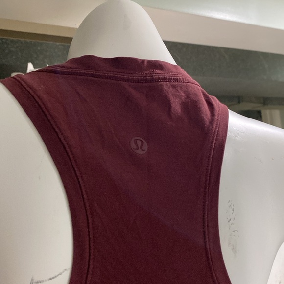 Lululemon Love tank Smokey red - Picture 3 of 5